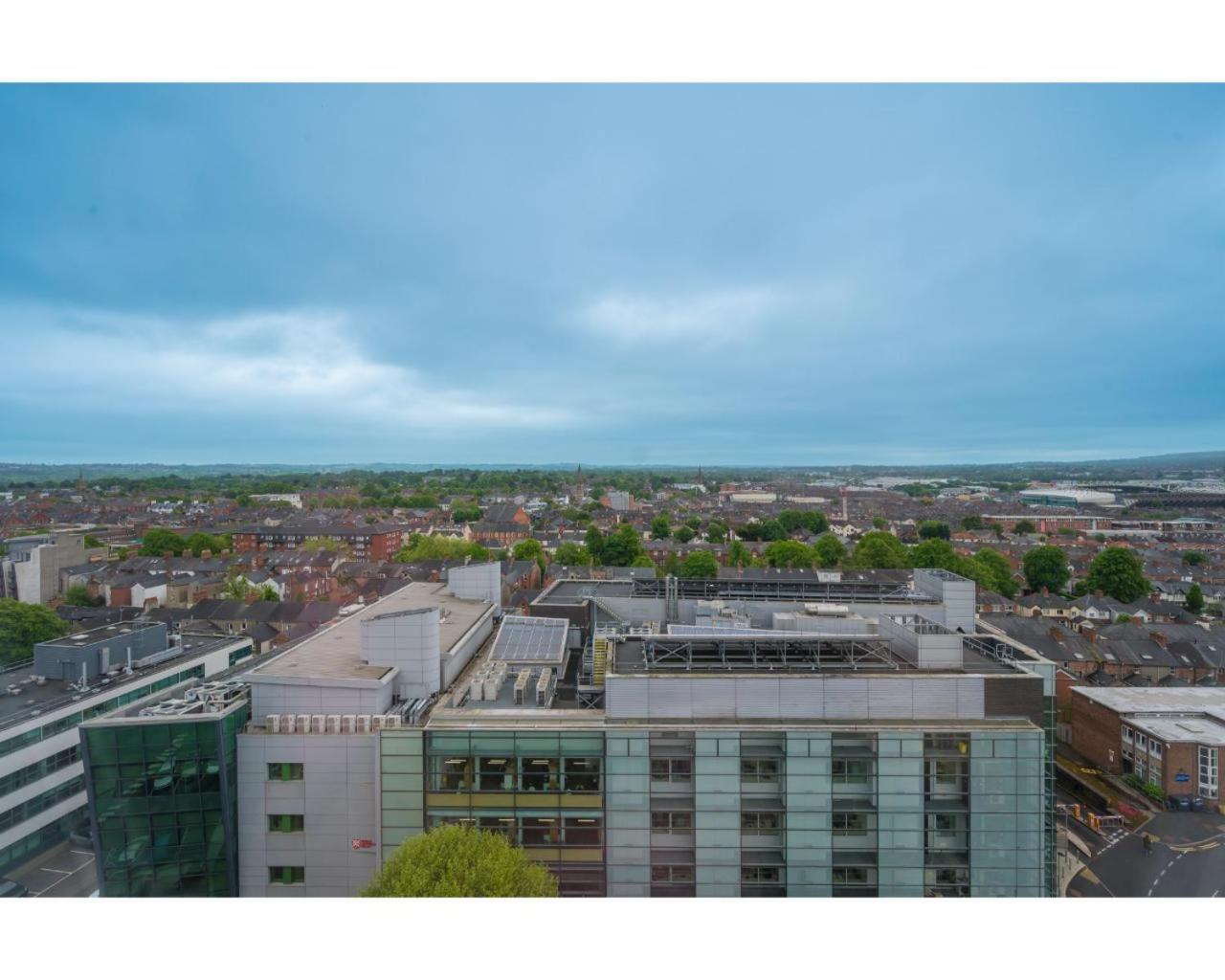 Central Belfast Apartments Jubilee Heights Buitenkant foto